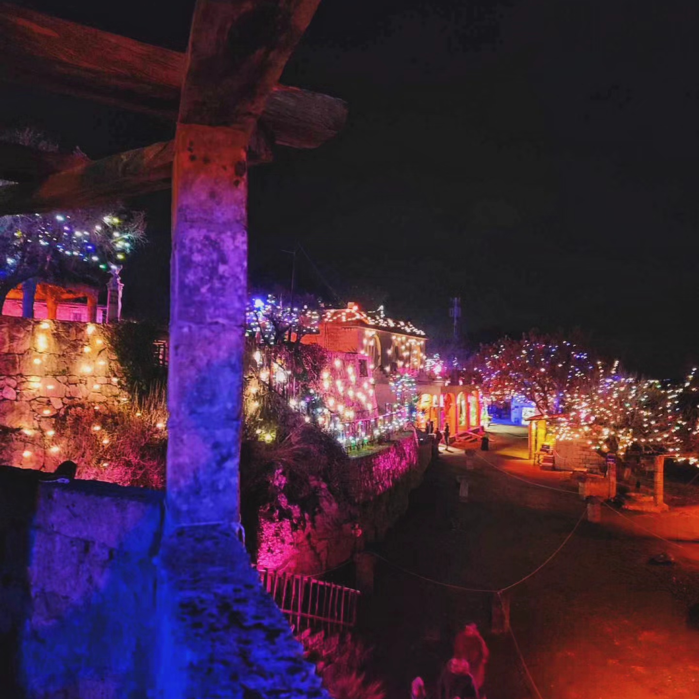 Chiusura delle Festività natalizie in Puglia – Il presepe vivente di Tricase illumina il Salento