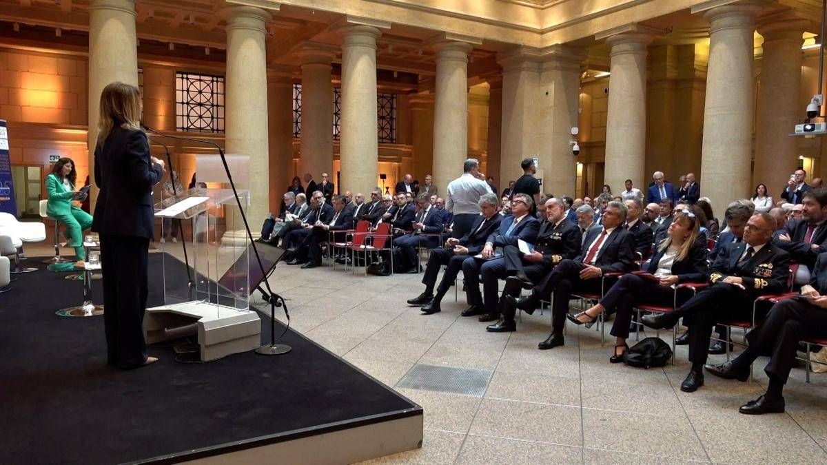 Porti, Crosetto ad Assiterminal: “Sicurezza mari coincide con sicurezza economica e strategica della Nazione’