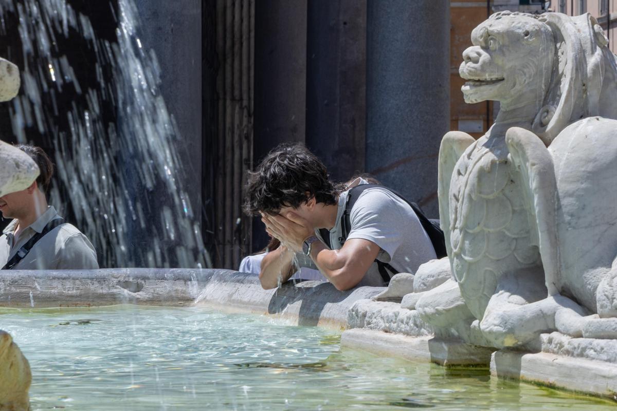 Caldo record, la fiammata estiva non molla la presa: settimana rovente con pochi temporali